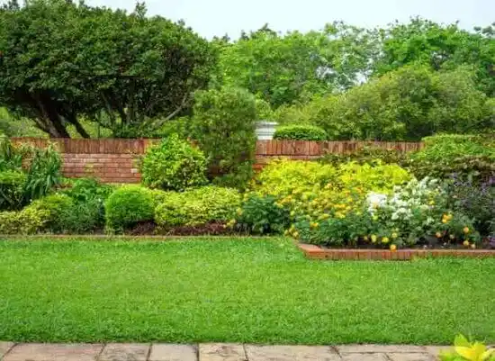 landscaping services Muldraugh